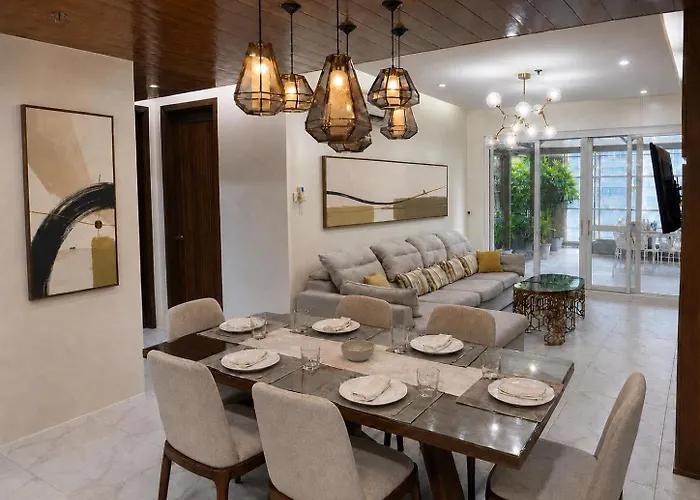 Rare Spacious 3br With Large Private Garden Apartment