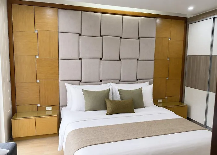 Rare Spacious 3br With Large Private Garden Apartment Manila