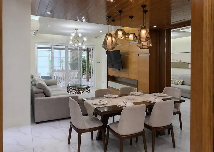Rare Spacious 3br With Large Private Garden
